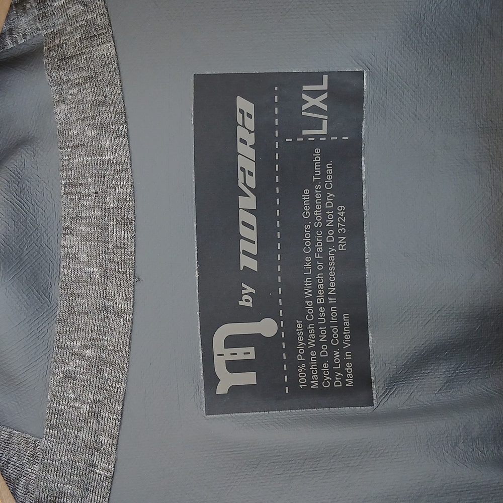 Novara poncho - Picture 2 of 10